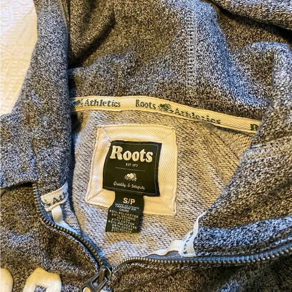 Roots zip-up hoodie - Picture 3 of 4